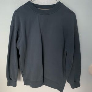 Lululemon Crewneck, worn once, great condition!